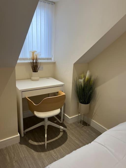 6 Studio Flat, 50M To Airbus Bristol Exterior photo